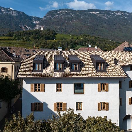 Schmitte am Sonnenwirtsplatz: Eppan's Hiking and Cycling Haven Apartment Appiano Sulla Strada Del Vino Exterior photo