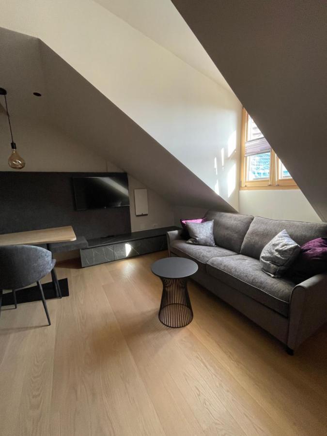 Schmitte am Sonnenwirtsplatz: Eppan's Hiking and Cycling Haven Apartment Appiano Sulla Strada Del Vino Exterior photo