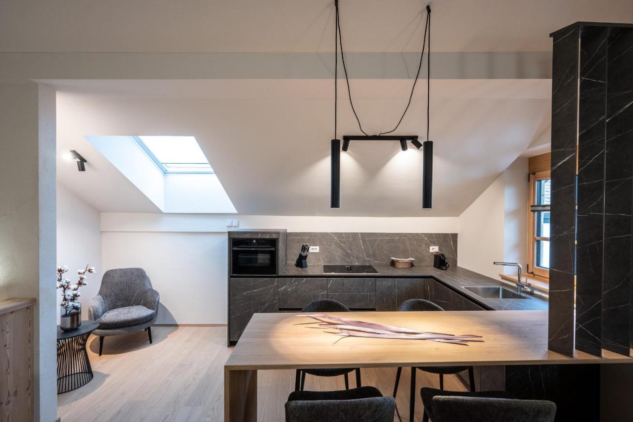 Schmitte am Sonnenwirtsplatz: Eppan's Hiking and Cycling Haven Apartment Appiano Sulla Strada Del Vino Exterior photo