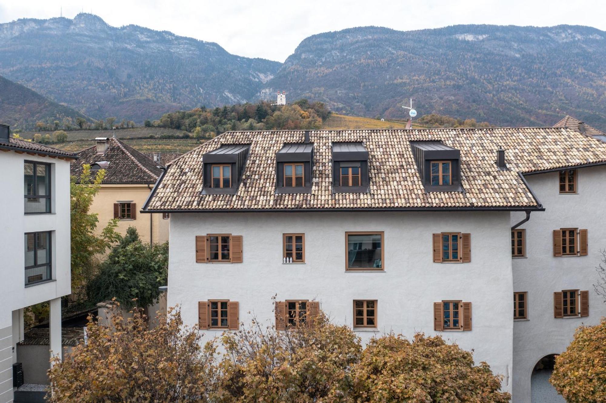 Schmitte am Sonnenwirtsplatz: Eppan's Hiking and Cycling Haven Apartment Appiano Sulla Strada Del Vino Exterior photo